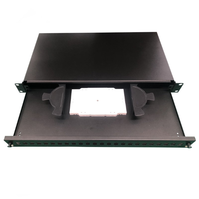 WPCFPP0124B | 19" 1U sliding splice box for 24 LC dx/SC sx | WP Cabling | distributori informatica